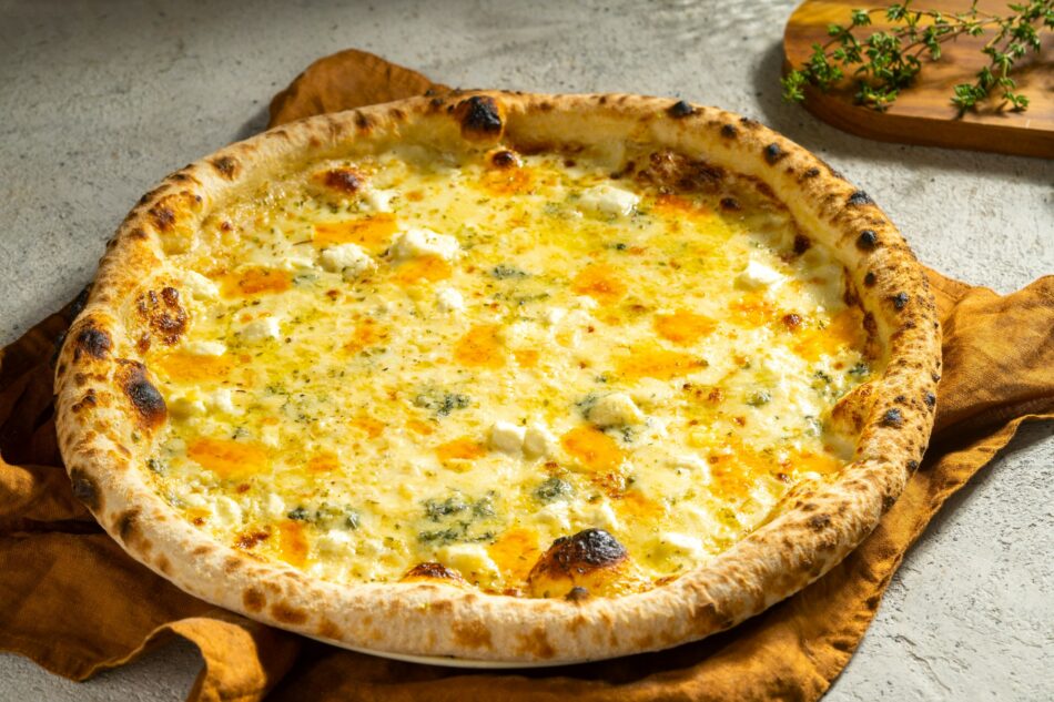 PICA PENKIŲ SŪRIŲ